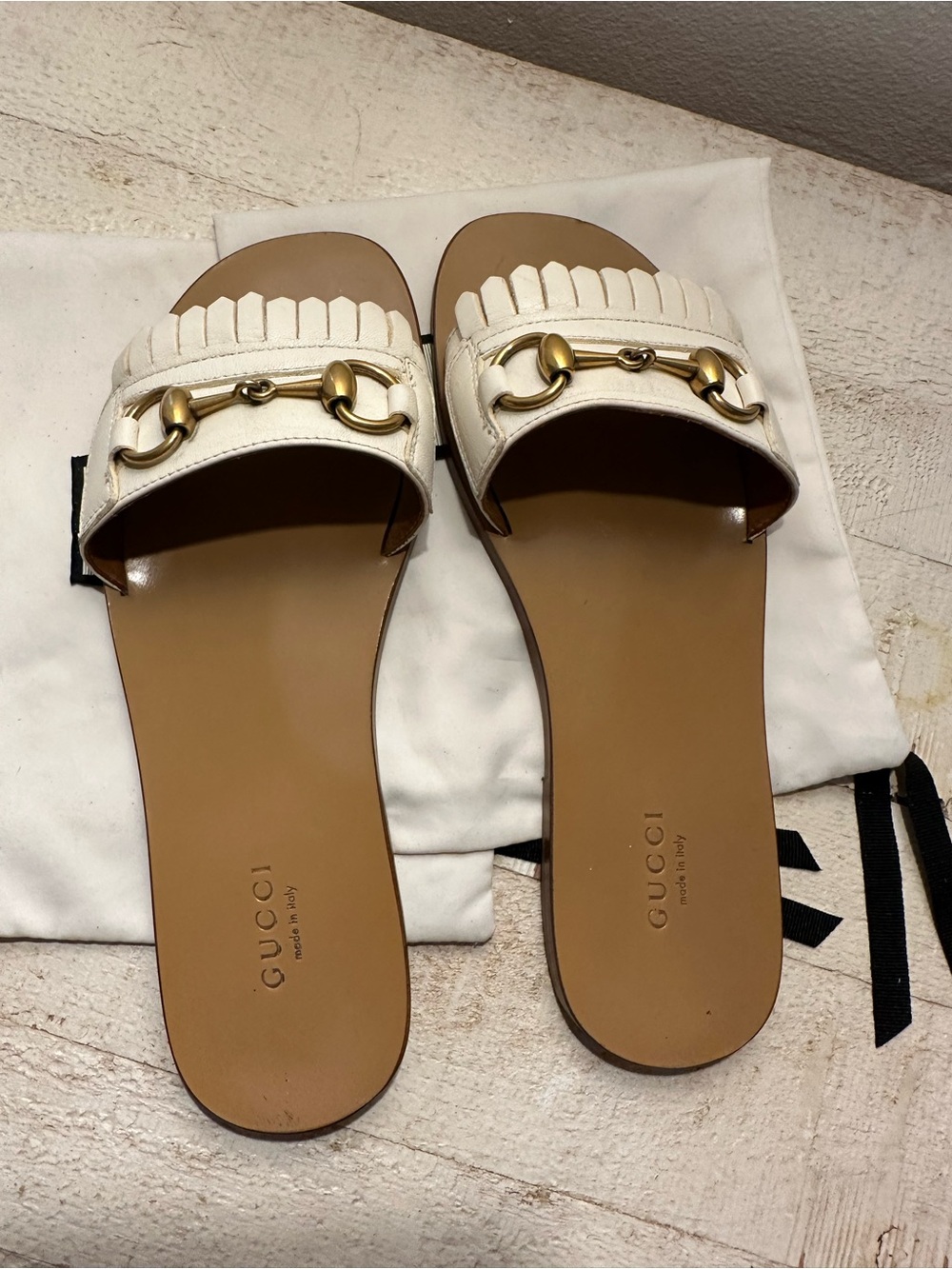 Gucci Cream Leather Horsebit Fringe flat sandals size 7.5 - Picture 6 of 11